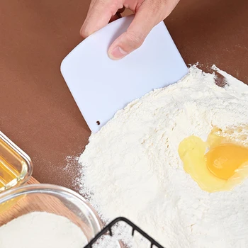 Ev Hamur Kazıyıcı Pürüzsüzleştirici Krem Kazıyıcı Plastik Hamur Spatula Pasta Ekmek Pizza Kesici Pişirme Araçları Mutfak Aksesuarları