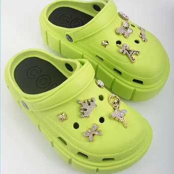 10 adet set croc ayakkabı takılar 3 seçenek kelebek taç düğüm Aksesuarları jıbz croc takunya ayakkabı Süslemeleri kadın DIY çocuk hediyeler