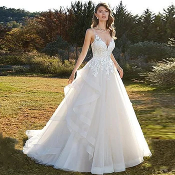 V Yaka Yaka Katmanlı Dantel Aplike A-line düğün elbisesi Spagetti Sapanlar Boncuk Mahkemesi Tren vestido de noiva
