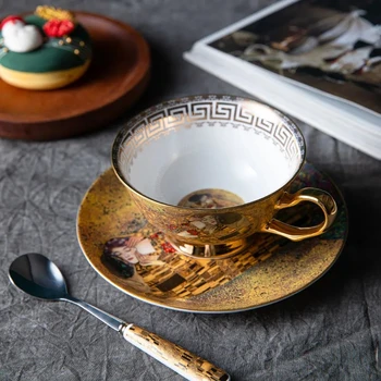 Kahve Kupa seti Kemik Çini seramik çay seti Klimt Öpücük Lüks Hediyeler Porselen Drinkware çay fincanları Kaşık Tepsisi ile Hediye kutusu