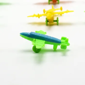 Mini plastik oyuncak tekerlekler kayabilir modeli fighter bombacı modeli uzay gemisi gemi çocuk hediye oyuncaklar 10 adet Ücretsiz kargo