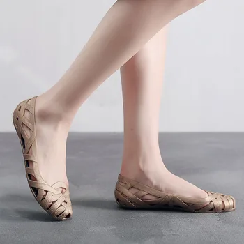 2022 Yeni Yaz Kadın Sandalet İçi Boş düz ayakkabı Kadın Sandalet Üzerinde Kayma Moda Yumuşak ışık Slaytlar Bayanlar Rahat plaj ayakkabısı 4