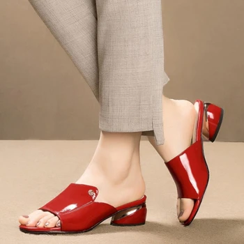 Kadın Açık Terlik Yeni Orta Topuk Tıknaz Topuk Ayakkabı Yumuşak Deri Sandalet Şık Peep Rahat Ayak Büyük Boy kadın ayakkabısı 4