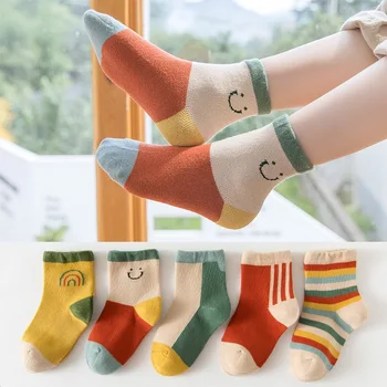 Pamuk Bebek spor çoraplar 5 Pairs Yürüyor Boys Kız Sonbahar Örgü Hayvan Çorap Çocuk Çocuk Renkli Çorap 5 pairs 0 İla 12