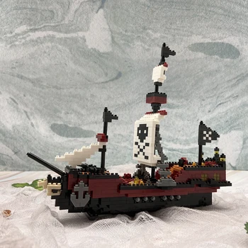 Yetişkin Çocuklar Mikro Mini Tuğla Oyuncaklar için Siyah Korsan Gemisi 3D Plastik Model Yapı taşları İNŞA BİLİYORDU Montajı Yelkenli Satış Kitleri