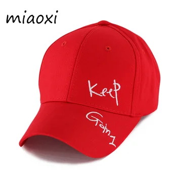Miaoxi Yeni Moda Kadınlar Yaz Ayarlanabilir Rahat beyzbol şapkası Yetişkin Kırmızı Şapka Mektup Kapaklar Erkekler İçin Pamuk Snapback Hip Hop Şapka