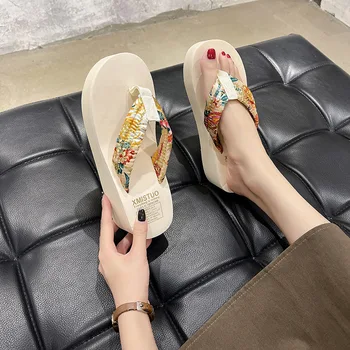 Kız Flip Flop Artan 5.5 cm Eğim Kalın Kabuk Kadın Minimalist Resort plaj sandaletleri Kadın Leopar Topuklu ev terliği