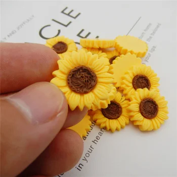 20 adet 18mm Reçine Ayçiçeği Cabochons Düz Geri Sarı Çiçekler El Yapımı Takı Yapımı İçin Aksesuar DIY El Sanatları telefon kılıfı Dekor
