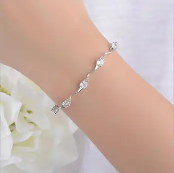 LUKENI 2018 Sıcak Satış Kadınlar 925 som gümüş bileklikler Takı Charm Kadın Kristal Taşlar Lady Severler noel hediyesi Bijou 0