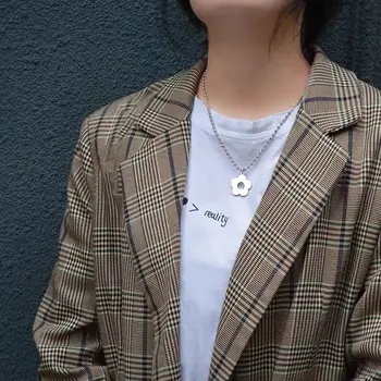 Japonya Kore Ins Sıcak Şık Harajuku Kawaii Gerdanlık Paslanmaz Çelik Çiçek Boncuk Kolye Kadınlar Gotik Yaka Streetwear Takı