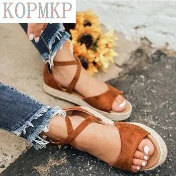 Yeni Stil Kadın Yaz Peep Toe Tasarım Moda Sandalet Kadın Toka Kayış düz ayakkabı Yaz Plaj Bayanlar rahat ayakkabılar Büyük Size43