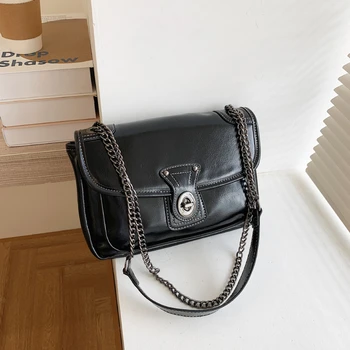 Kadın postacı çantası Deri omuz çantaları Siyah Kadınlar için Crossbody Çanta Yüksek Kalite Vintage Çanta Tasarımcısı Zincirleri Sac 2021