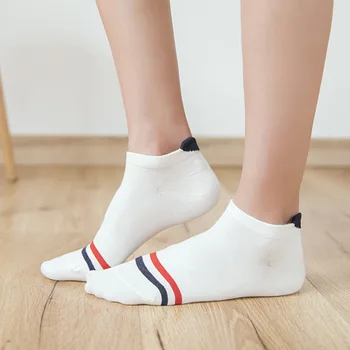5 Pairs Kadınlar Pamuk Mutlu Komik Kısa Çorap Karikatür Kalp Kedi Sevimli Görünmez Çorap Yaz İnce Hayvan Kulak Ayak Bileği Çorap Baskı