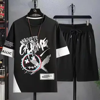 2022 Yaz Erkek Rahat Spor Setleri Yuvarlak Boyun Gülen Grafik T-shirt Şort Katı 2 Parça Takım Elbise Yeni Moda Hip Hop Erkek Giysileri 2