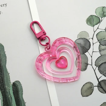 Sevimli ıns Akrilik Pembe Kızlar Aşk Kalp çanta anahtarlığı Sırt Çantası kolye uçları Araba Anahtarlık Toptan Anahtarlık Airpods Durumda 2