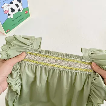 2022 Yaz out işlemeli elbise bebek üçgen emekleme giysileri Uçan kollu Avokado yeşil romper Bebek yaz bebek giysileri 1
