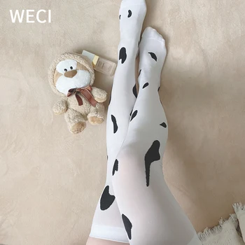 WECI Beyaz Uyluk Yüksek Diz Çilek Süt İnek Desenli Çorap Kadın Pamuk Gotik Lolita Fantezi Kawaii Çorap Anime Loli Kız