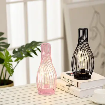 Siyah / Pembe Vintage demir rüzgar şişe vazo şekilli dekorasyon küçük gece ışık çubuğu çalışma ev masa yatak odası için lamba Cottagecore