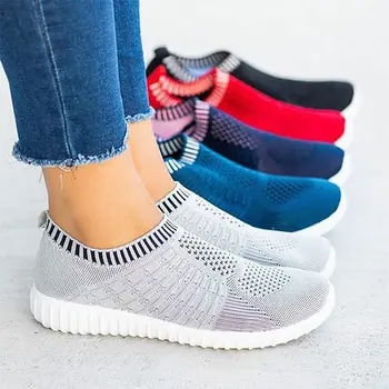 Çorap ayakkabı kadın hafif daireler 2022 yeni sıcak satış slip-on yuvarlak ayak rahat nefes gündelik ayakkabı kadın ayakkabı