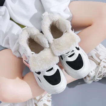 2022 Kış Kürk sıcak yarım çizmeler Kadınlar için Rahat spor ayakkabı Kadın Ayakkabı Bayanlar Platformu Kadın Nefes vulkanize ayakkabı 2