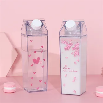 500 ML Yaratıcı Sevimli Plastik Şeffaf Süt Karton Su Şişesi ıns Moda Çilek Şeffaf Süt Kutusu Suyu Su Bardağı Şişe