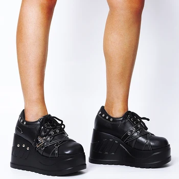 GIGIFOX gotik platformu takozlar siyah kadın vulcainzed ayakkabı rahat eğlence cosplay punk topuklu lace up sneakers yüksek topuklu ayakkabılar