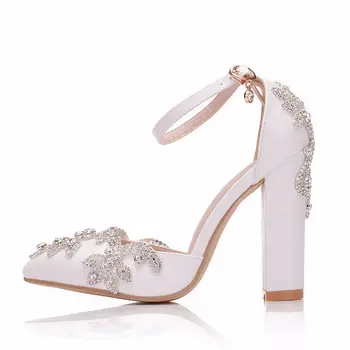 2022 Kalın Topuk Sivri Burun Ayakkabı Büyük Boy Kalın topuklu sandalet Kadın Taklidi Düğün Ayakkabı Kadın Beyaz Düğün Ayakkabı Matkap