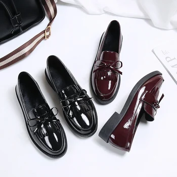 Kadın Flats ilkbahar yaz ayakkabı kadın sandalias2022 slaytlar ayakkabı tasarımcısı Loafer'lar Patent Deri Düşük Topuklu Oxford spor ayakkabı 1