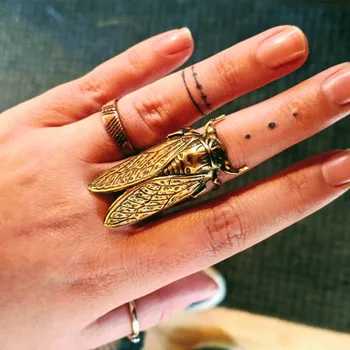 Gotik Pirinç Ağustosböceği Yüzük Kadın Erkek Moda Cadı Takı Aksesuarları Hediye Altın Renk Böcek Büyük Ağustosböceği Ayarlanabilir Yüzük