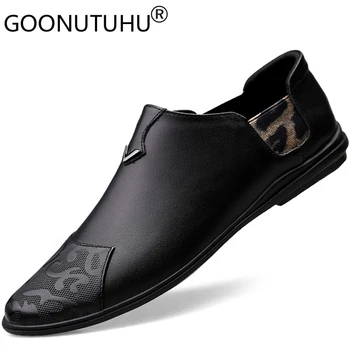 2023 Yeni Moda erkek ayakkabıları Rahat Hakiki deri makosenler Klasik Kahverengi Beyaz Siyah Ayakkabı Adam Büyük Boy 46 sürüş ayakkabısı Erkekler İçin