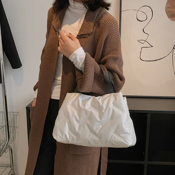Yeni Naylon kadın Tote Çanta Sonbahar Kış Moda Koltukaltı Çanta Yastıklı En saplı çanta Bayanlar Rahat Alışveriş Çantaları Çanta
