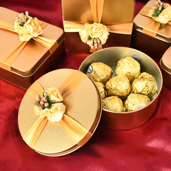 Gül Altın Yuvarlak Kalp Şekli Teneke Kutu Demir saklama kutusu İle Çiçek Dekor Düğün Parti İçin Ferrero Çikolata Şeker Hediye Kutusu