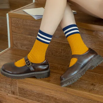 Komik Sevimli Japon Lise Kız Pamuk Gevşek Çizgili Ekip Çorap Renkli Kadın Sox Harajuku Tasarımcı Retro Sarı Beyaz 1