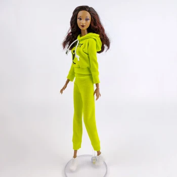 Yeşil Çift Sevgilisi Spor Giyim barbie oyuncak bebek Giysileri Seti Kıyafetler Ken erkek oyuncak bebek 1/6 Hoodies Ceket Pantolon Pantolon Ayakkabı Oyuncaklar 2