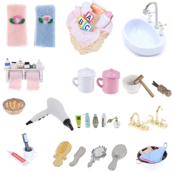 DIY Minyatür Dollhouse Banyo Mobilya Aksesuarları Setleri Banyo Diş Fırçası Diş Macunu Fincan Tarak Saç Kurutma Makinesi Ayna Bebek Hediye 3