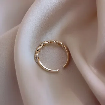 2020 Moda Altın Renk Büküm Klasik Kübik Zirkonya Düğün Nişan Yüzüğü Kadın Kızlar için Kristaller Yüzükler Femme Takı 3