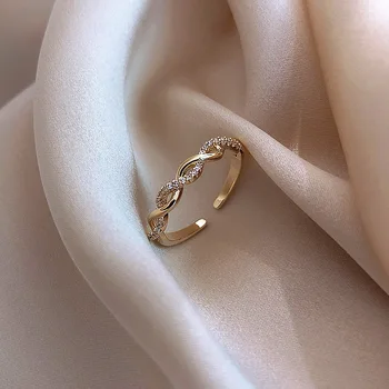 2020 Moda Altın Renk Büküm Klasik Kübik Zirkonya Düğün Nişan Yüzüğü Kadın Kızlar için Kristaller Yüzükler Femme Takı 4