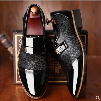 Erkek ayakkabıları deri gofraj Klasik Moda Lüks erkek ayakkabısı Aşınmaya dayanıklı kaymaz Erkek ayakkabı kaymaz siyah ayakkabı