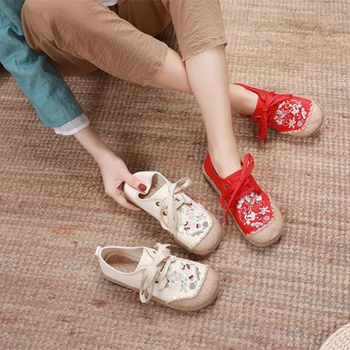 Veowalk Kadınlar Düşük Üst Dantel Up kanvas sneaker Rahat İşlemeli Rahat Düz Espadrilles Ayakkabı Bayanlar için Bej Kırmızı 1