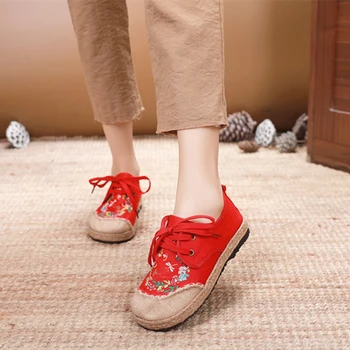 Veowalk Kadınlar Düşük Üst Dantel Up kanvas sneaker Rahat İşlemeli Rahat Düz Espadrilles Ayakkabı Bayanlar için Bej Kırmızı 4