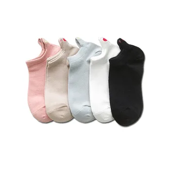 1 Çift Yeni Moda Çorap Kadın Bahar Ayak Bileği Çorap Kızlar Pamuk Renk Yenilik Kadın Moda Sevimli Kalp Rahat Komik Çorap