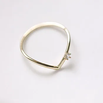 CCFJOYAS 14k Altın Kaplama V şeklinde Yüzük Kadınlar için 925 Ayar Gümüş Tek Zirkon Düğün Parti Yüzükler moda takı 2022