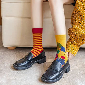 Kadın Çorap 2022 Yeni Moda Karikatür Pamuk Nefes Kızlar Yüksek Kaliteli Asimetri Uzun Çorap Retro Kore Çorap Kadınlar İçin