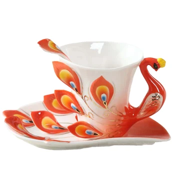 1 Adet Tavuskuşu Kahve Fincanı Seramik Yaratıcı Kupalar Kemik Çini 3D Renk Emaye Porselen Fincan Tabağı ve Kaşık ile Kahve çay takımları