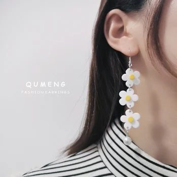 2022 Yeni Trend Kore Sevimli Akrilik Ayçiçeği Papatya Beyaz Çiçek Damla Küpe Kadınlar Kızlar İçin Güzel Yaz düğün takısı