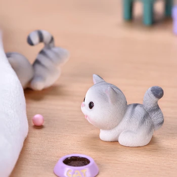 Sevimli Kediler Plastik Oyuncaklar Çocuklar için çocuk Oyuncak Mini Karikatür Kedi Balık Hayvanlar Modelleri doğum günü hediyesi DIY Süsler Ev Araba Dekor 3
