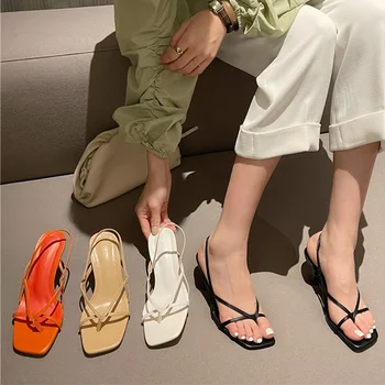 2021 Yaz Yeni Varış Kadın İnce Yüksek Topuklu Sandalet Tasarımcı Turuncu Beyaz Orta Topuklu Flip Flop Sandalet Kadın parti ayakkabıları 1