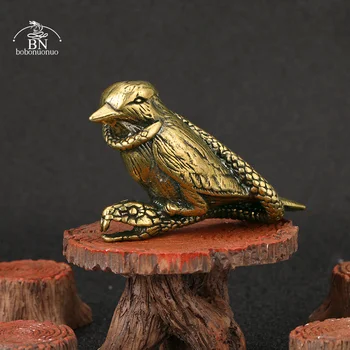Bakır kuş bir yılan tarafından dolaşmış oldu Küçük Süs Antik Pirinç Hayvan Minyatürleri Heykelcik Ev Dekor Masaüstü Dekorasyon 0
