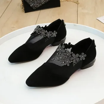 Kadınlar için sandalet 2022 Retro Taklidi Sandalet Kadın Zarif Çiçek Kare topuklu sandalet örgü ışık Sandalet Yaz kadın ayakkabısı