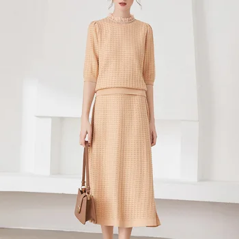 2022 Sonbahar / Kış Yeni Dantel O-boyun Yarım kollu Yün Örme İki Adet Etek Setleri Yüksek Kaliteli Zarif Kadın Temelleri Takım Elbise